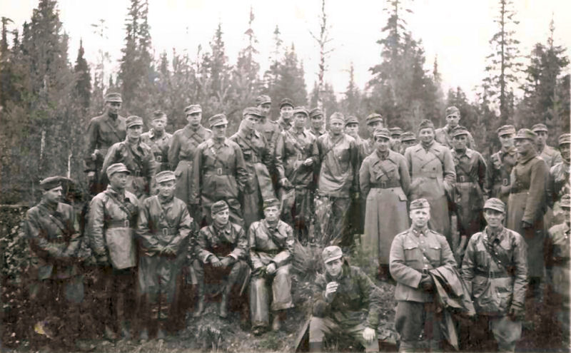LR upseerien harjoitus 1940.jpg