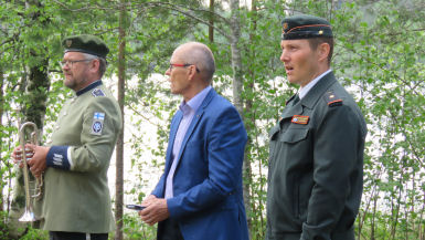 kolme.jpg